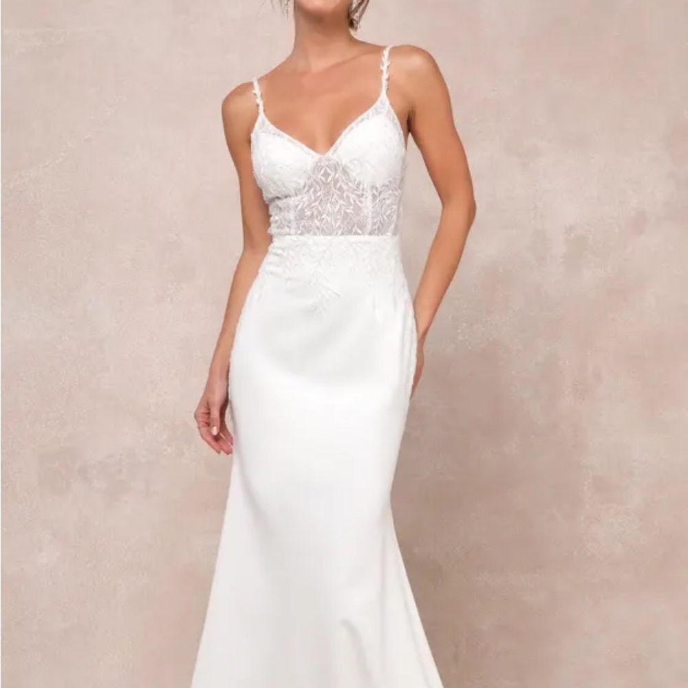 Lulu's Ivory Lace Bridal Gown